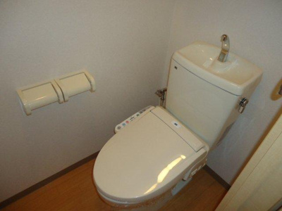 【トイレ】 | レジデンス・ヒルズ | シャワー付トイレ