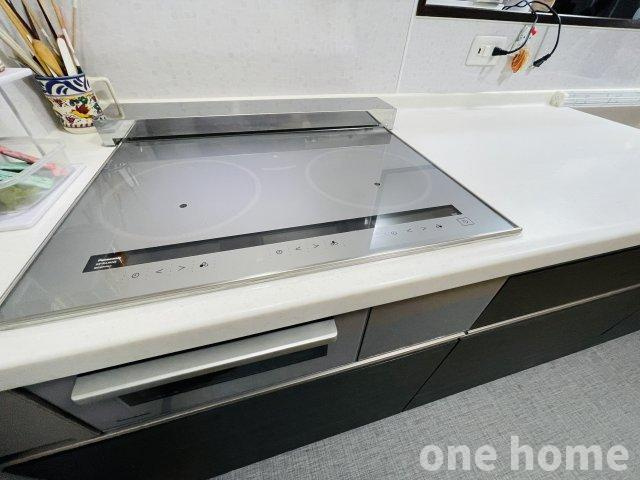 三国本町1丁目中古戸建の設備|◆IHコンロにつき、お掃除がスムーズです！
◆室内大変丁寧にご使用です！手直しなし不要でご入居も可能!!