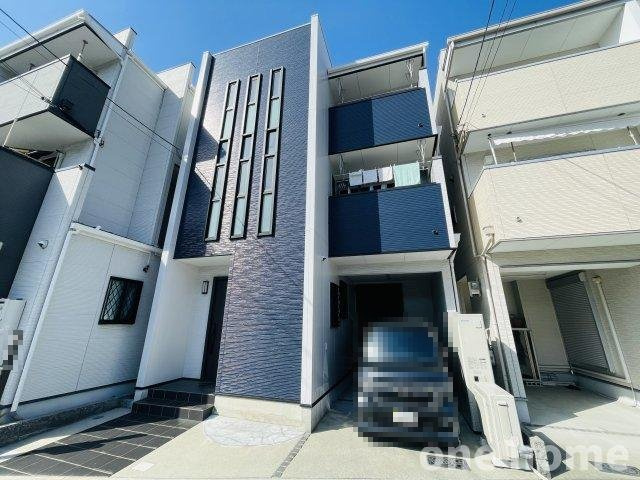 三国本町1丁目中古戸建の外観|◆広々4LDK＋大型床下収納＋各居室にWICを含むクローゼット完備！収納豊富なお家です！
◆オール電化住宅！太陽光パネル・エコキュート完備です！