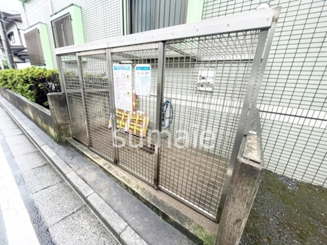 グリーンゲーブルのその他共用部分|敷地なゴミ置き場です！