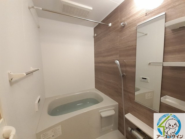 コンフォール　ライフの浴室|パース写真