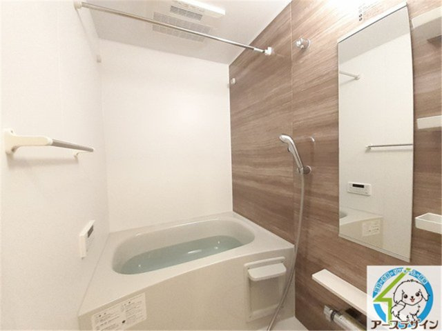 コンフォール　ライフの浴室|パース写真