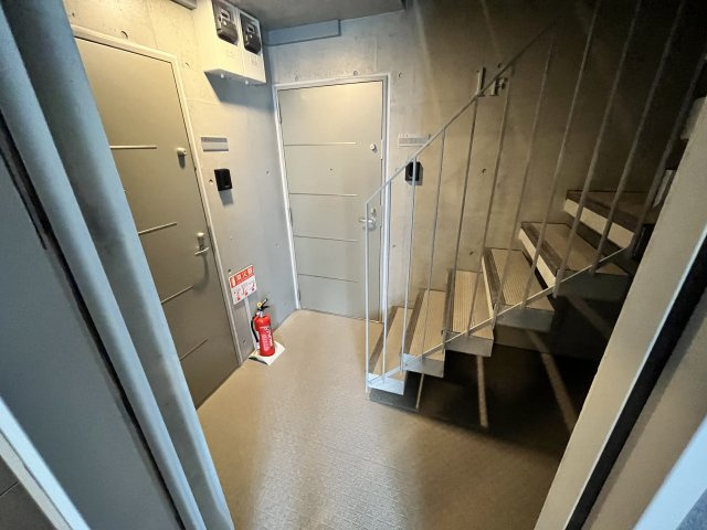 Ｌｕｄｅｎｓ沼袋ＦＲ（ルーデンス沼袋エフアール）のその他共用部分|階段☆