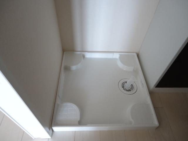 コンフォートレジデンスⅡのその他|洗濯機置場