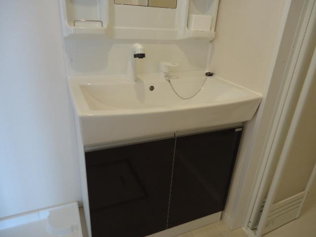 コンフォートレジデンスⅡの独立洗面台|洗髪洗面化粧台