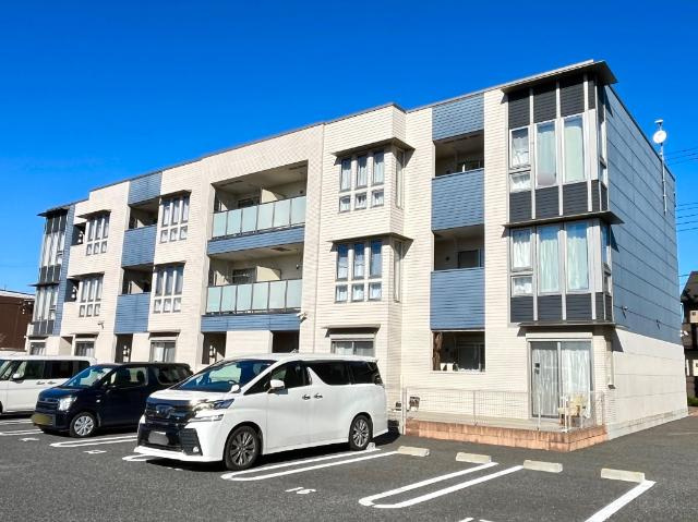 コンフォートレジデンスⅡの駐車場|外観写真（昼）