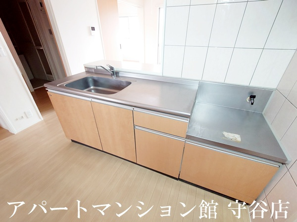 アヴェニール陽向のキッチン
