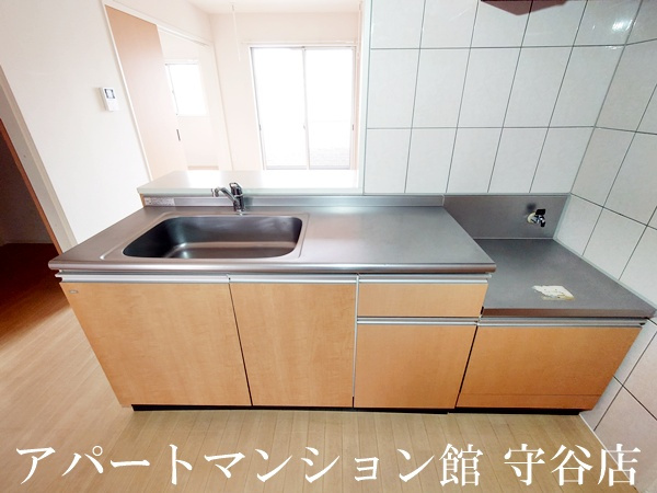 アヴェニール陽向のキッチン