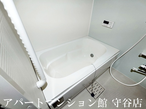 アヴェニール陽向の浴室