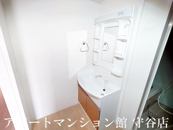 アヴェニール陽向の独立洗面台