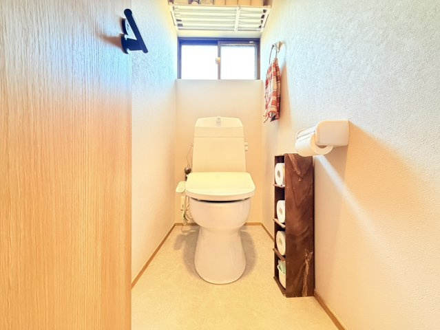 【日本家屋】二階建て倉庫付き土浦市高岡中古物件のトイレ