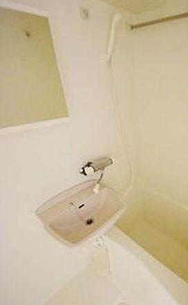 ジーベック滝野川の洗面所