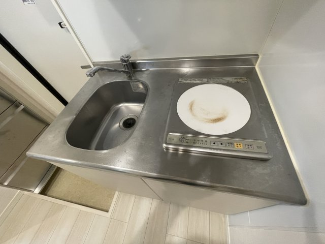 川崎市麻生区上麻生６丁目のアパートのキッチン