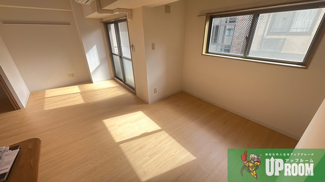 エルミタージュの居間・リビング