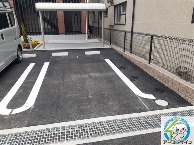 ブリック　フェアリーⅤの駐車場