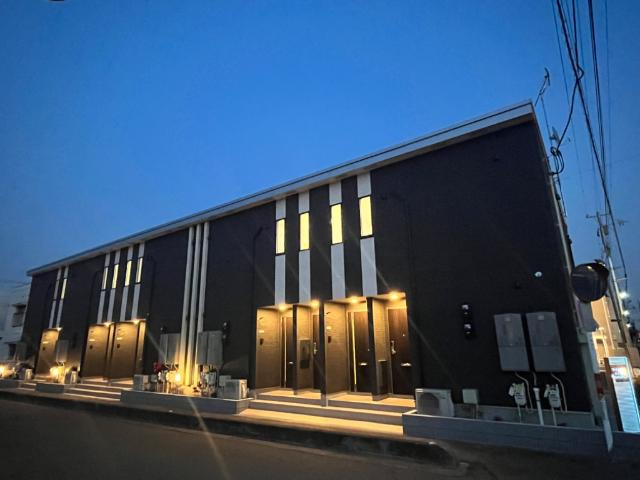 ヴォーグのエントランス|外観写真（夜）