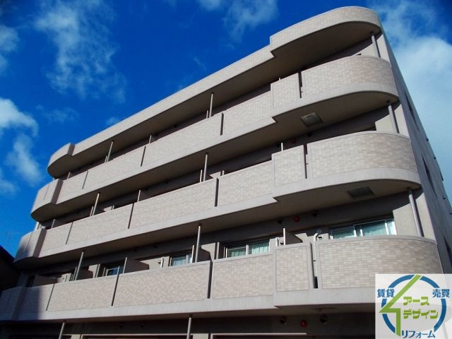 コンフォート本町の外観