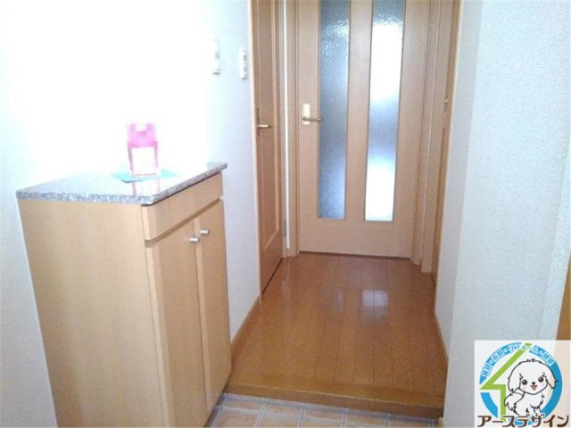 コンフォート本町の玄関