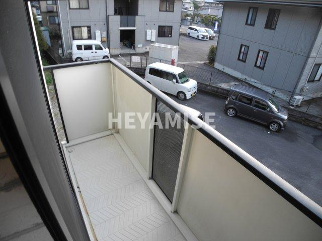 フォーレスト久山　B棟のバルコニー|※同物件反転タイプの写真でございます※現況を優先します※