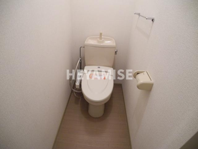 フォーレスト久山　B棟のトイレ|※同物件反転タイプの写真でございます※現況を優先します※