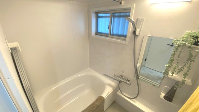 ロワールマンション西公園ビュー A棟の浴室|浴室新品交換済み！一日の疲れを癒す清潔感ある浴室です！