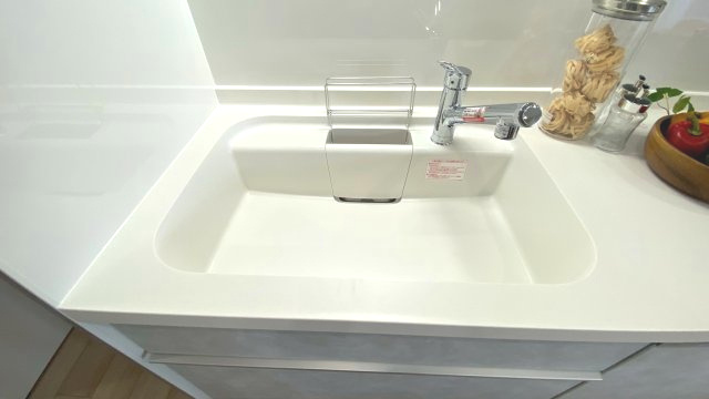 ロワールマンション西公園ビュー A棟のキッチン|水垢が目立ちにくいシンクです！