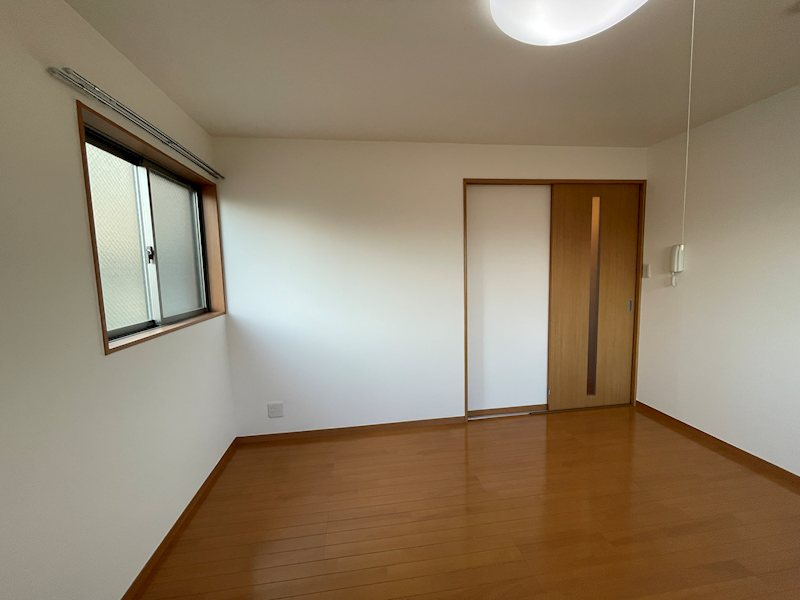 ハイツ東坂下の寝室