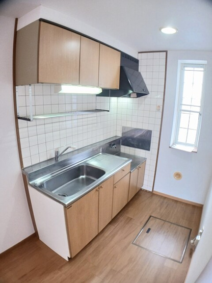 【キッチン】 | サンアメニティ秋の里Ａ | イメージ写真です。