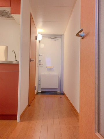 レオパレスＣＯＺＹの玄関