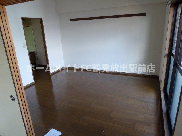 大阪市鶴見区焼野１丁目の賃貸マンションの居間・リビング