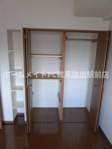 大阪市鶴見区焼野１丁目の賃貸マンションの収納