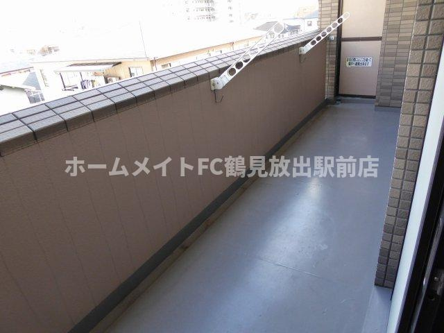 大阪市鶴見区焼野１丁目の賃貸マンションのバルコニー