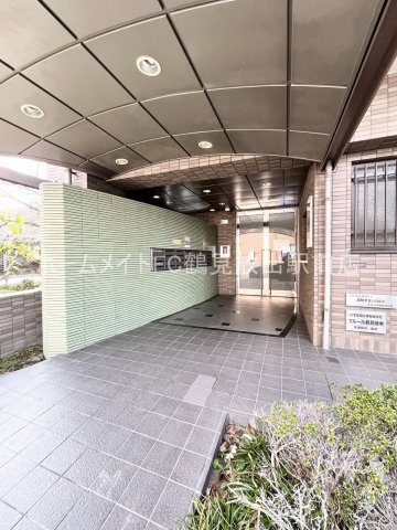 大阪市鶴見区焼野１丁目の賃貸マンションのエントランス