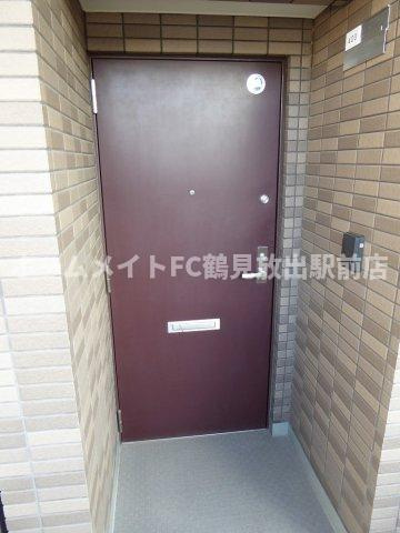 大阪市鶴見区焼野１丁目の賃貸マンションの玄関