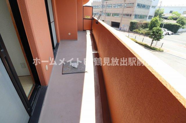 大阪市鶴見区浜５丁目の賃貸マンションのバルコニー