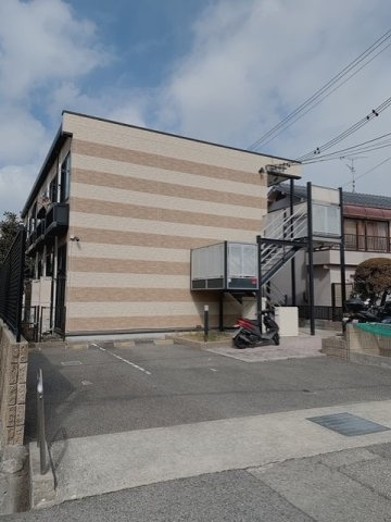 レオパレスフルールの外観