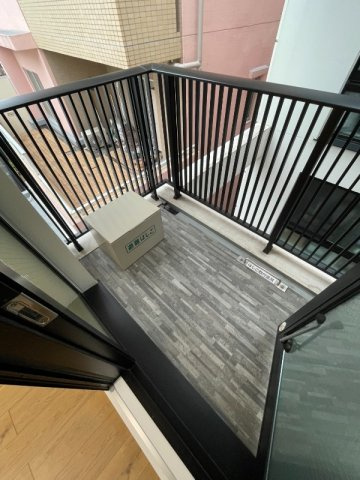 エルファーロ神楽坂のバルコニー