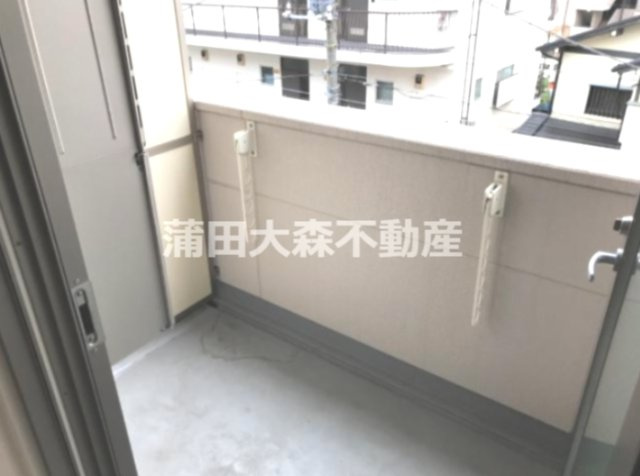 ルークスガーデン久が原のバルコニー|南東向き物干し金具付きのバルコニー