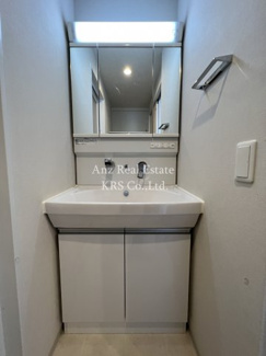 【洗面所】 | リフレ天満橋 | 三面鏡シャンドレ