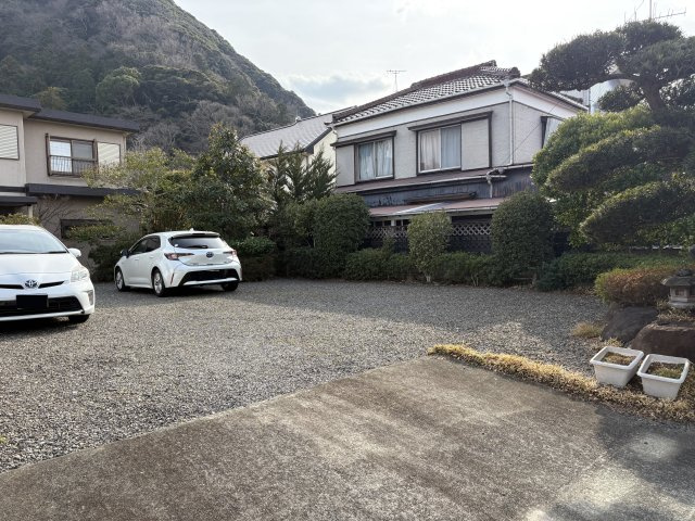 松崎町　松崎の駐車場|庭、駐車場