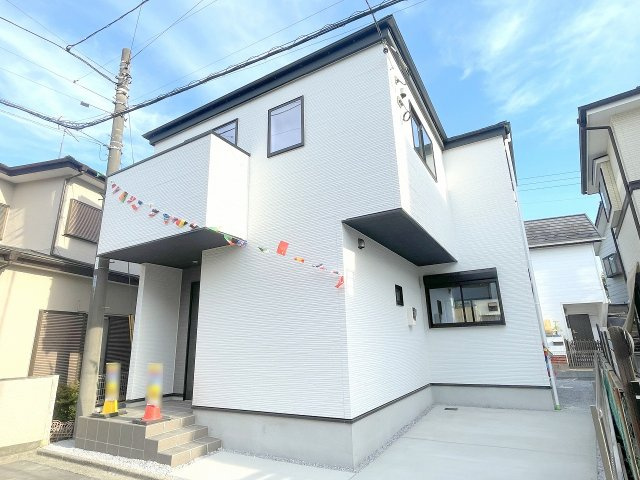 【外観】 | 川越市砂　新築一戸建住宅　全1棟　(ふじみ野店) | 東武東上線「新河岸」駅徒歩11分！小学校徒歩17分、中学校徒歩9分、コンビニ徒歩10分、スーパー徒歩14分と充実した住環境。