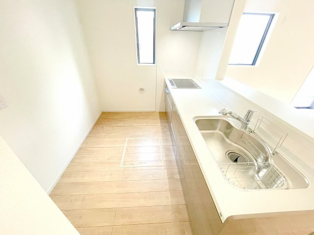 【キッチン】 | 川越市砂　新築一戸建住宅　全1棟　(ふじみ野店) | 広々キッチンで家事楽々♪