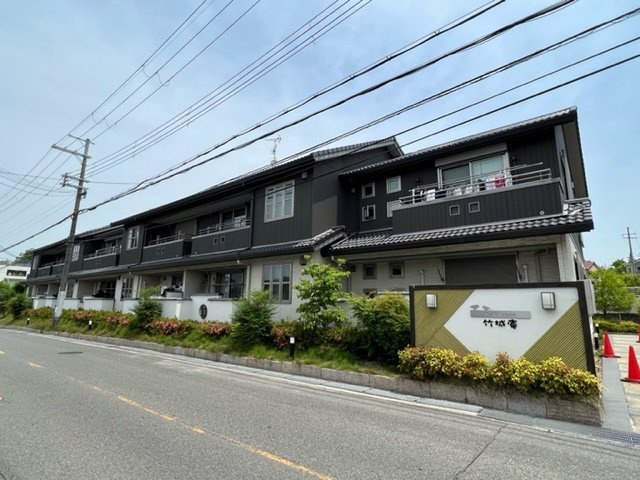 シャーメゾン竹城庵の外観