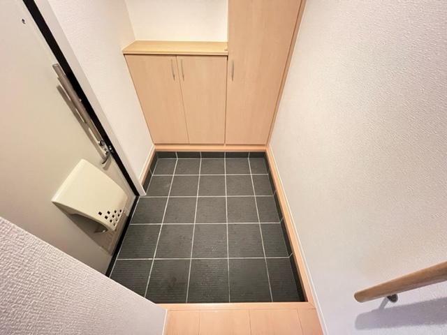 シャーメゾン竹城庵の玄関