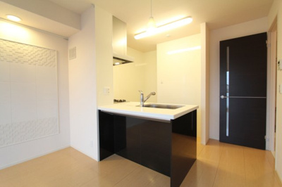 【居間・リビング】 | アドミラブールＡ棟