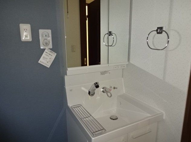 平井SKハイツの独立洗面台