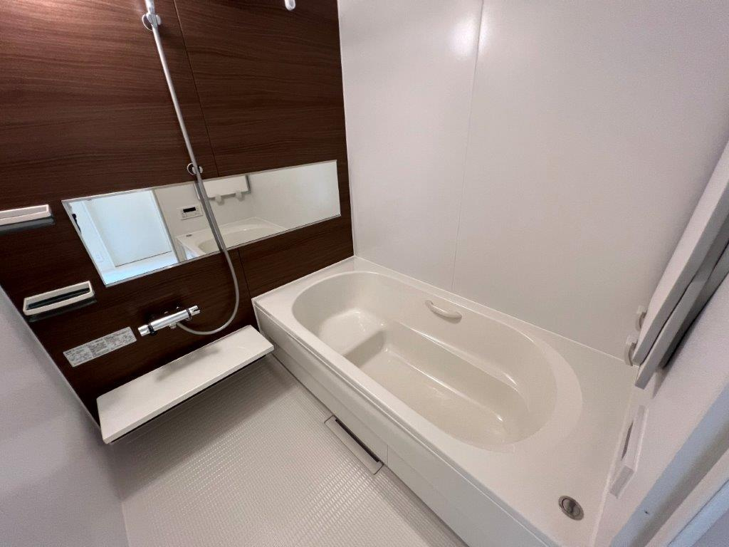 メゾンイーストの浴室