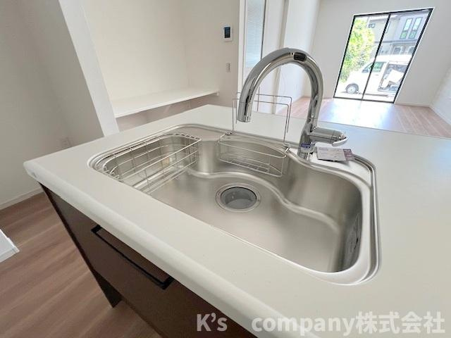 ◎茅ヶ崎市東海岸北5丁目　新築戸建　3号棟のキッチン|耐久性に優れたステンレス素材のシンク◇