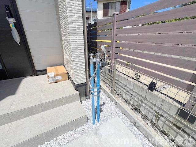 ◎茅ヶ崎市東海岸北5丁目　新築戸建　3号棟の外観|外シャワー付き☆海からの帰りに砂を落として室内に入れます♪
