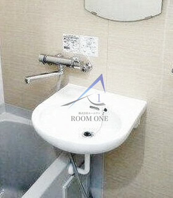 ルーブル小竹向原弐番館の洗面所|洗面台です。